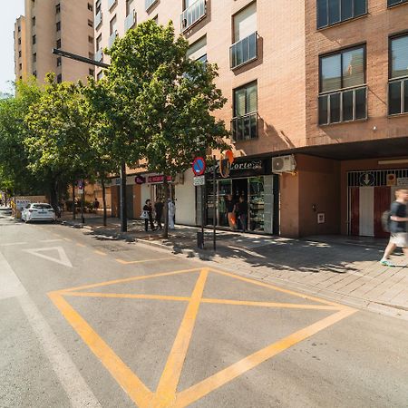 Constitucion Apartment - Free Parking Гранада Екстериор снимка