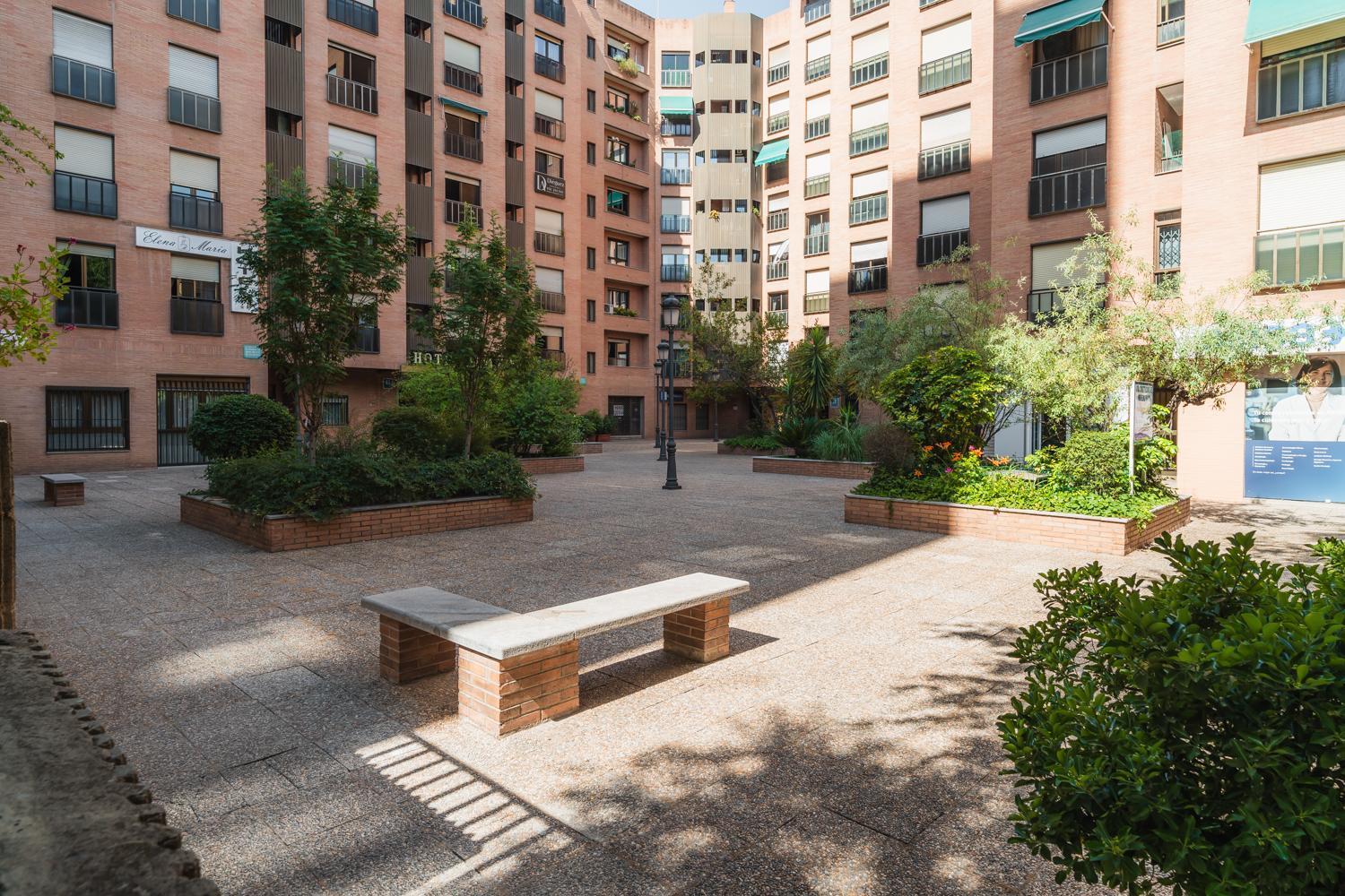 Constitucion Apartment - Free Parking Гранада Екстериор снимка